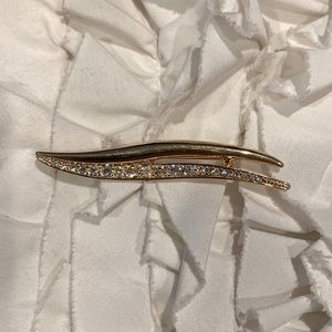 Vintage Monet brooch